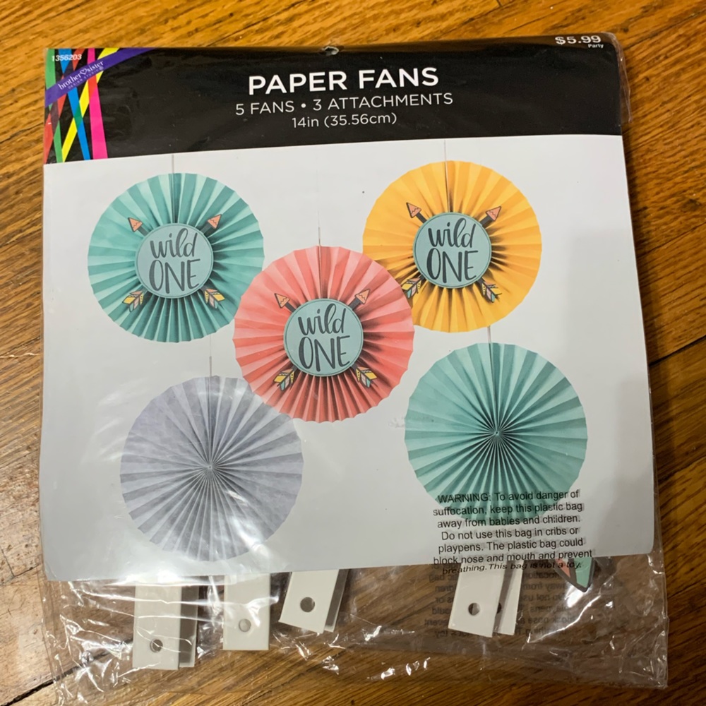 Party “Wild ONE” Paper Fans
